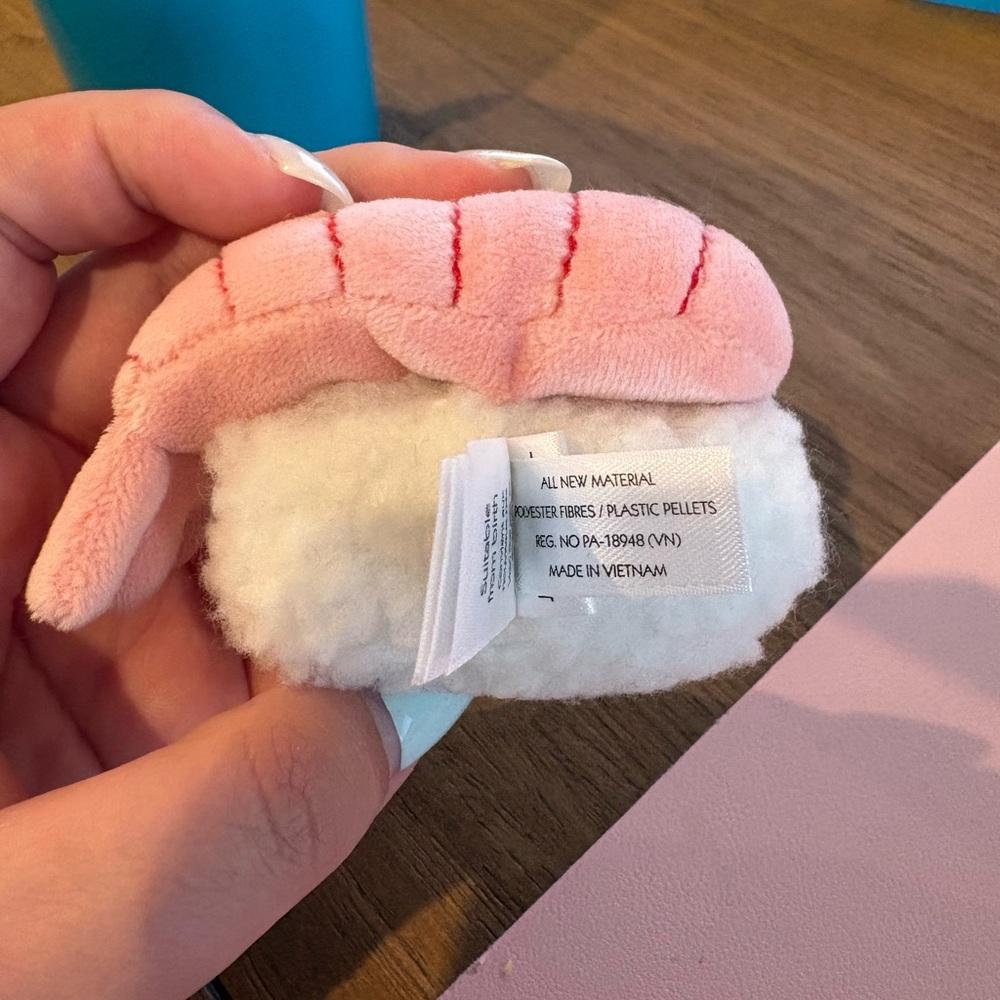 💗CLEAR OUT SALE💗 Retired Jellycat Shrimp Nigiri Plush - Picture 3 of 7